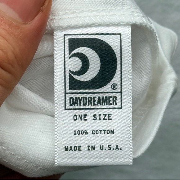 NWT DAYDREAMER Gingham Heart Sleeve Patch Long Sleeve Tee Vintage White One Size - Picture 13 of 16